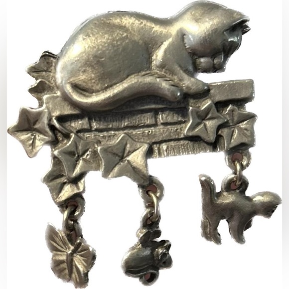 LCD Metal Cat Pin with Charms - Picture 2 of 5